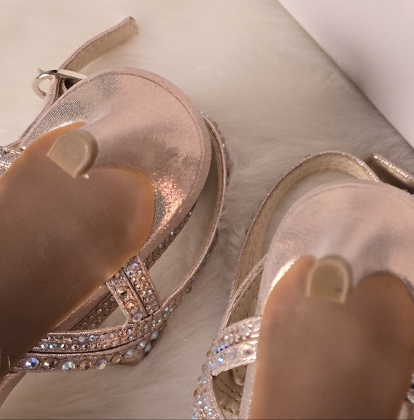 Alex Marie Women's Rose Gold Embellished Heels Size 8 1/2 - Picture 11 of 15